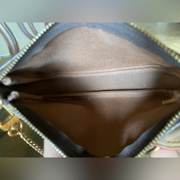 Louis Vuitton Monogram Mini Pochette 🩷 - Picture 9 of 12